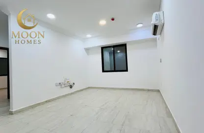 Apartment - 3 Bedrooms - 2 Bathrooms for rent in Al Mansoura - Al Mansoura - Doha