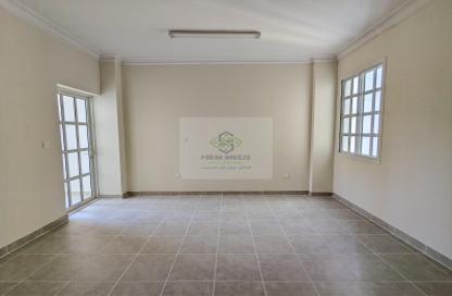 Apartment - 3 Bedrooms - 3 Bathrooms for rent in Al Jazeera Street - Fereej Bin Mahmoud North - Fereej Bin Mahmoud - Doha
