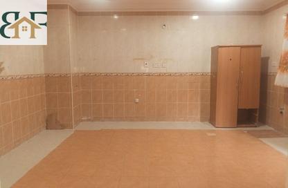 Apartment - Studio - 1 for rent in New Salata - Salata - Doha