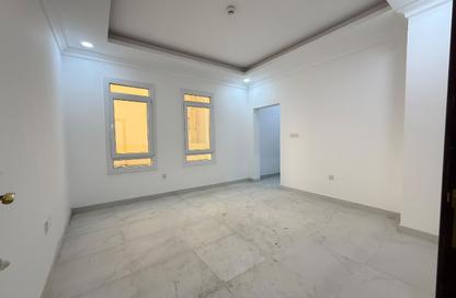 Apartment - 2 - 2 for rent in Umm Ghuwalina - Umm Ghuwailina - Doha