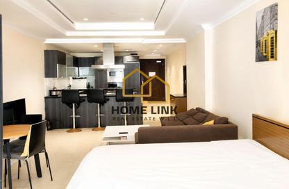 Apartment - Studio - 1 Bathroom for rent in One Porto Arabia - Porto Arabia - The Pearl Island - Doha