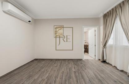 Apartment - 2 Bedrooms - 3 Bathrooms for rent in Musheireb Apartments - Musheireb - Doha Apartment - 2 Bedrooms - 3 Bathrooms for rent in Musheireb Apartments - Musheireb - Doha