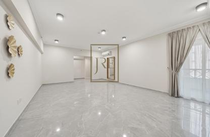 Apartment - 2 - 3 for rent in Musheireb Apartments - Musheireb - Doha