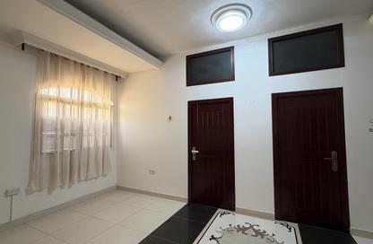 Apartment - 2 Bedrooms - 1 Bathroom for rent in West Bay Lagoon Street - West Bay Lagoon - Doha