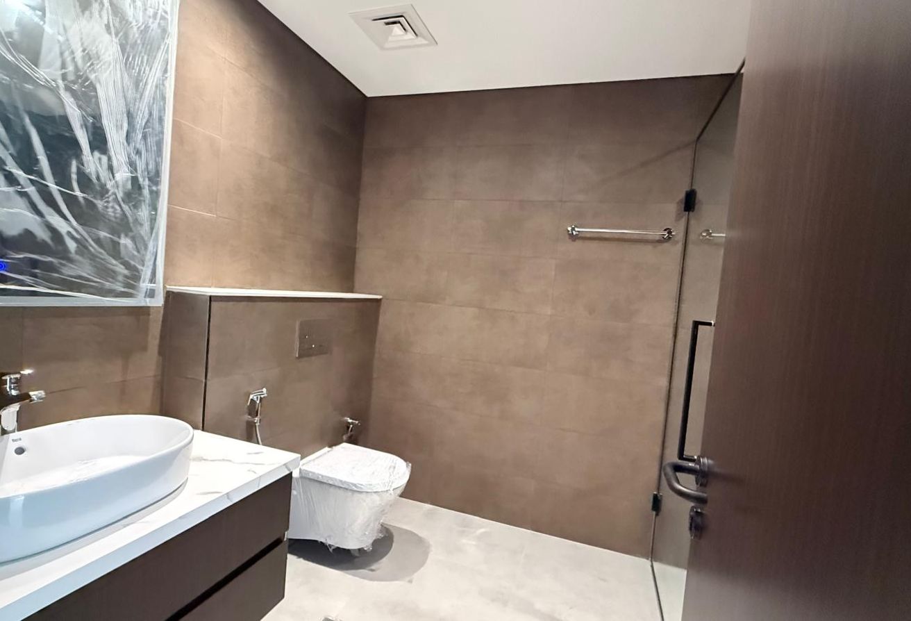 Ready to Move Luxury Homes | Prime Community Locat thumbnail 9
