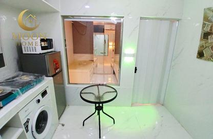 Apartment - Studio - 1 for rent in Umm Ghuwailina 4 - Umm Ghuwailina - Doha