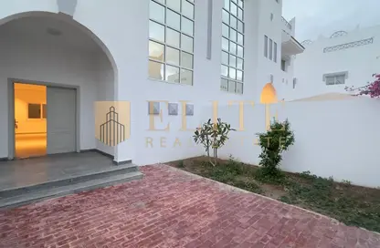 فيلا - 4 غرف نوم - 5 حمامات للايجار في وادي المرخ - مريخ - المريخ - الدوحة