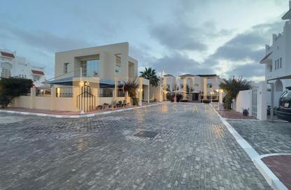 Villa - 4 Bedrooms - 5 Bathrooms for rent in Wadi Al Markh - Muraikh - AlMuraikh - Doha