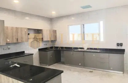 Villa - 7 Bedrooms - 7+ Bathrooms for rent in Al Kheesa - Al Kheesa - Umm Salal Mohammed