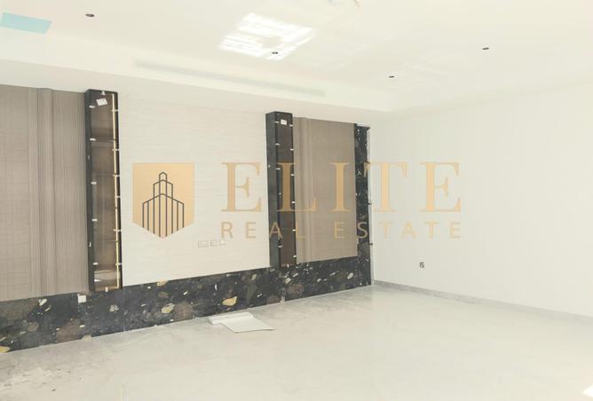 54296441 - Property Image 2