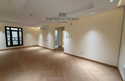 شقة - 2 غرف نوم - 2 حمامات للايجار في شارع النصر - النصر - الدوحة