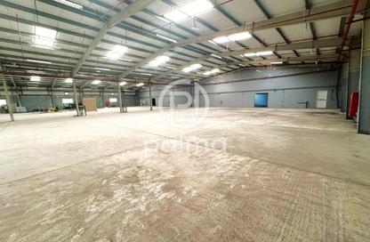 Warehouse - Studio - 2 Bathrooms for rent in Industrial Area 2 - Industrial Area - Industrial Area - Doha
