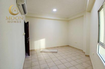 Apartment - 3 Bedrooms - 3 Bathrooms for rent in Umm Ghuwailina 4 - Umm Ghuwailina - Doha Apartment - 3 Bedrooms - 3 Bathrooms for rent in Umm Ghuwailina 4 - Umm Ghuwailina - Doha