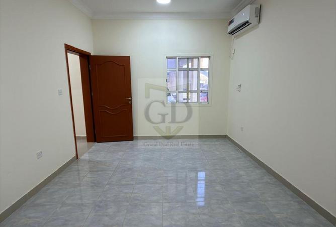 61112563 - Property Image 2