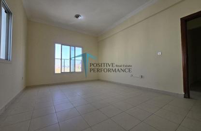 Apartment - 2 Bedrooms - 2 Bathrooms for rent in Doha Al Jadeed - Doha Apartment - 2 Bedrooms - 2 Bathrooms for rent in Doha Al Jadeed - Doha