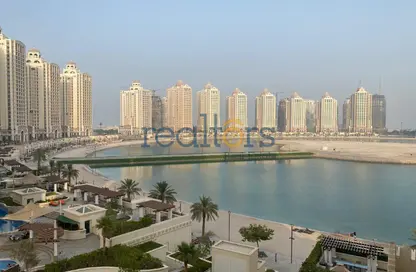 Apartment - 1 Bedroom - 2 Bathrooms for sale in Viva West - Viva Bahriyah - The Pearl Island - Doha