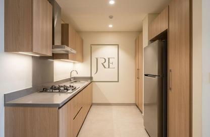 Apartment - 1 - 2 for sale in Lusail Marina Heights - Marina District - Lusail