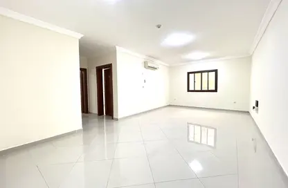 Apartment - 2 Bedrooms - 2 Bathrooms for rent in Anas Street - Fereej Bin Mahmoud North - Fereej Bin Mahmoud - Doha