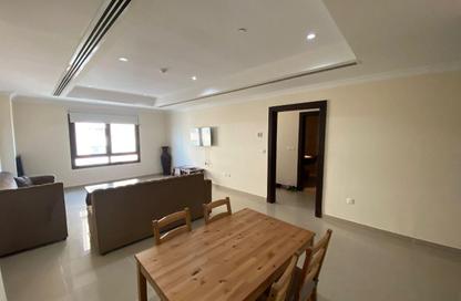 Apartment - 1 Bedroom - 2 Bathrooms for rent in West Porto Drive - Porto Arabia - The Pearl Island - Doha