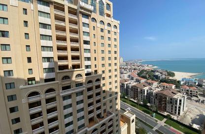 Apartment - 1 Bedroom - 2 Bathrooms for rent in West Porto Drive - Porto Arabia - The Pearl Island - Doha