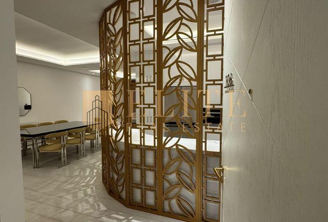 1002760 - Property Image 2