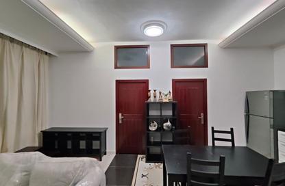 Apartment - 2 Bedrooms - 1 Bathroom for rent in Legtaifiya Lagoon - West Bay - Doha