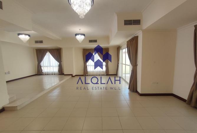 1003761 - Property Image 2