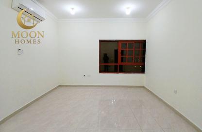 Apartment - 1 Bedroom - 2 Bathrooms for rent in Old Al Ghanim - Al Ghanim - Doha