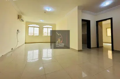 Apartment - 2 Bedrooms - 1 Bathroom for rent in Al Sadd Road - Al Sadd - Doha