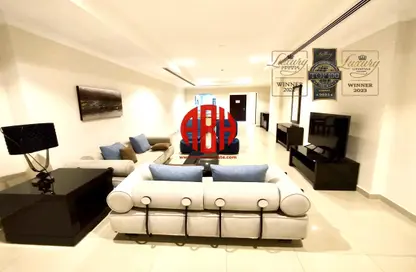 Apartment - 1 Bedroom - 2 Bathrooms for rent in West Porto Drive - Porto Arabia - The Pearl Island - Doha