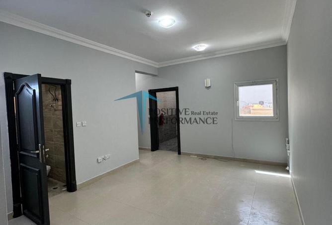 53239378 - Property Main Image