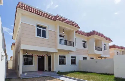 فيلا - 5 غرف نوم - 6 حمامات للايجار في Hazm Al Markhiya - الدوحة