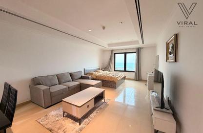 Apartment - Studio - 1 Bathroom for rent in Tower 16 - Porto Arabia - The Pearl Island - Doha