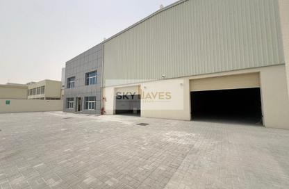 Warehouse - Studio - 3 Bathrooms for rent in East Industrial Street - Birkat Al Awamer - Al Wakra