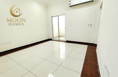Apartment - 2 - 2 for rent in Al Mansoura - Al Mansoura - Doha