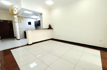 Apartment - 2 - 2 for rent in Al Mansoura - Al Mansoura - Doha