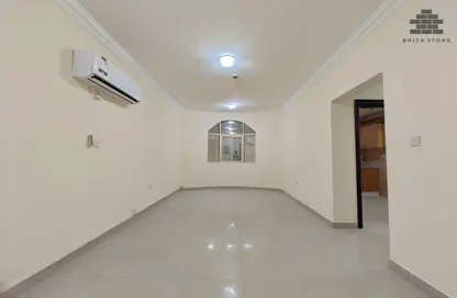 Apartment - 2 Bedrooms - 2 Bathrooms for rent in Al Sadd Road - Al Sadd - Doha