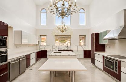 Villa - 5 Bedrooms - 7+ Bathrooms for rent in Perlita Villas - Perlita Villas - The Pearl Island - Doha