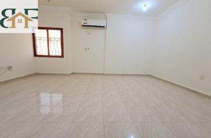 Apartment - 1 Bedroom - 2 Bathrooms for rent in Old Al Ghanim - Al Ghanim - Doha