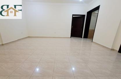 Apartment - 1 Bedroom - 2 Bathrooms for rent in Old Al Ghanim - Al Ghanim - Doha
