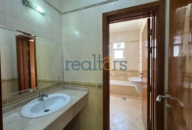 63312223 - Property Image 3