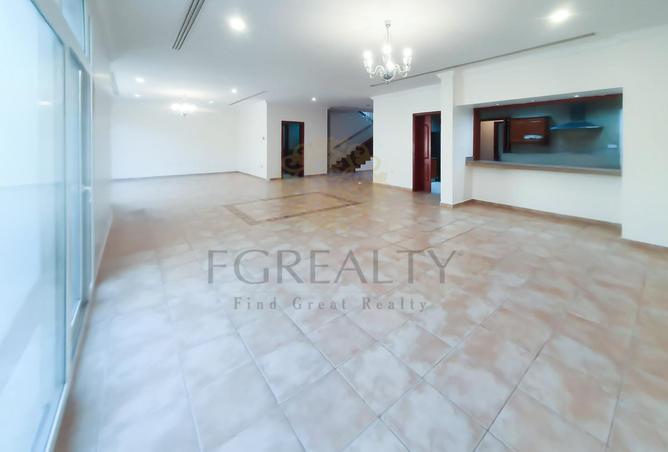 981122 - Property Image 3