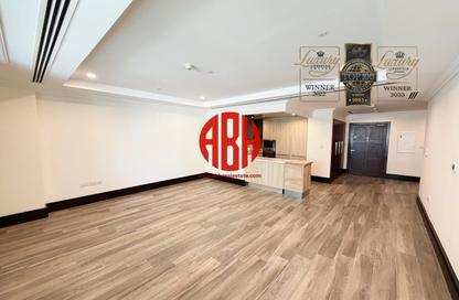 Apartment - 1 Bedroom - 2 Bathrooms for rent in Viva West - Viva Bahriyah - The Pearl Island - Doha
