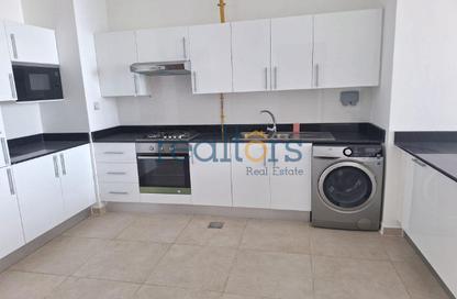 Apartment - 2 Bedrooms - 3 Bathrooms for rent in Lusail Marina Heights - Marina District - Lusail