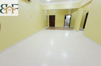 Apartment - 4 Bedrooms - 3 Bathrooms for rent in Al Mansoura - Al Mansoura - Doha