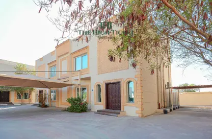 Villa - 4 Bedrooms - 4 Bathrooms for rent in Al Gharrafa - Al Gharrafa - Doha