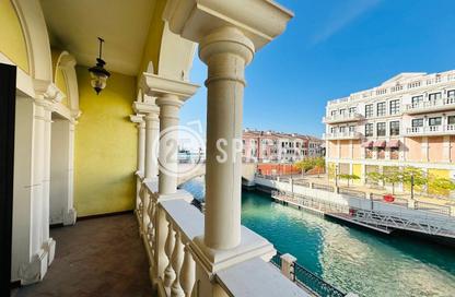 Townhouse - 3 Bedrooms - 4 Bathrooms for rent in Murano - Qanat Quartier - The Pearl Island - Doha