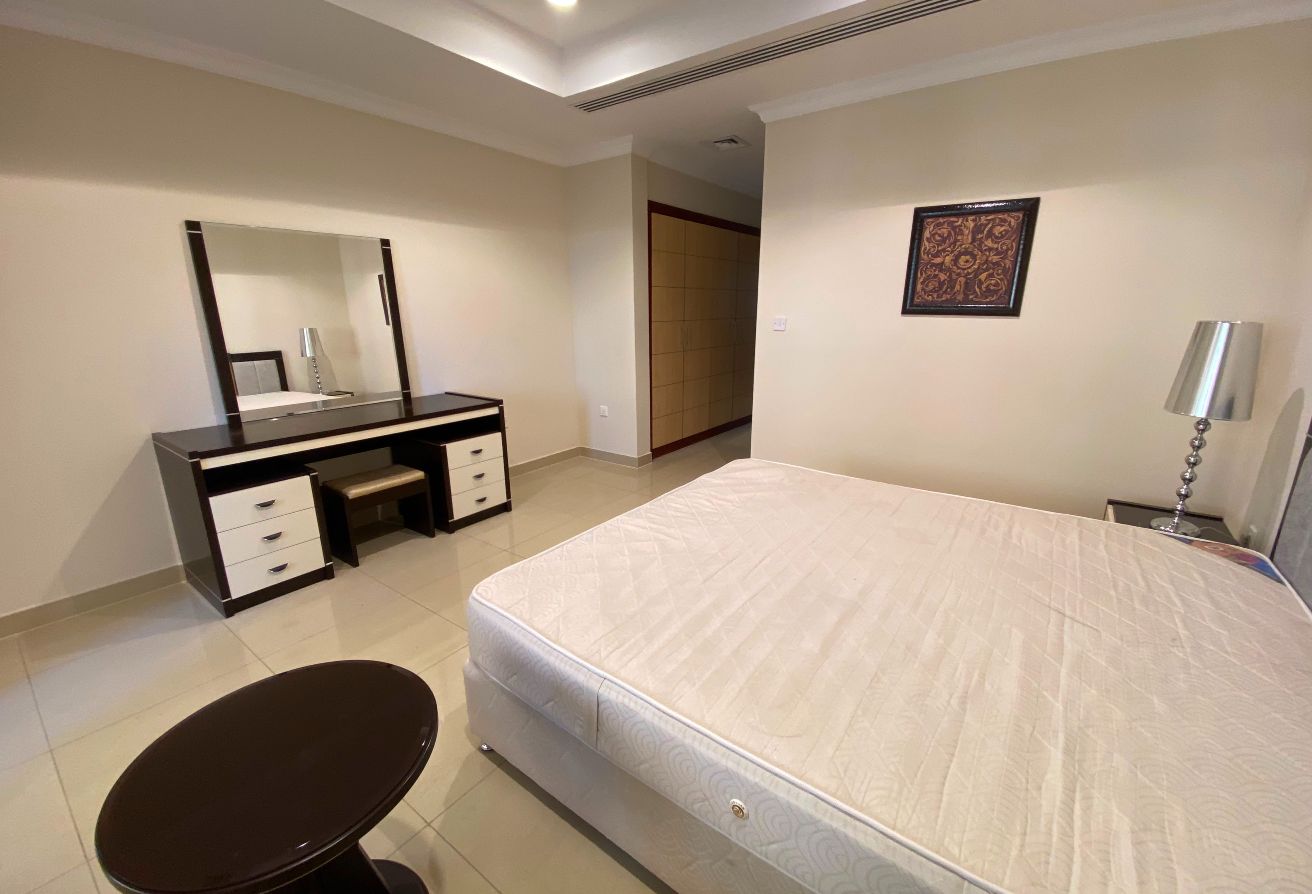 1 BHK + Office Furnished Apartment | Porto Arabia thumbnail 11