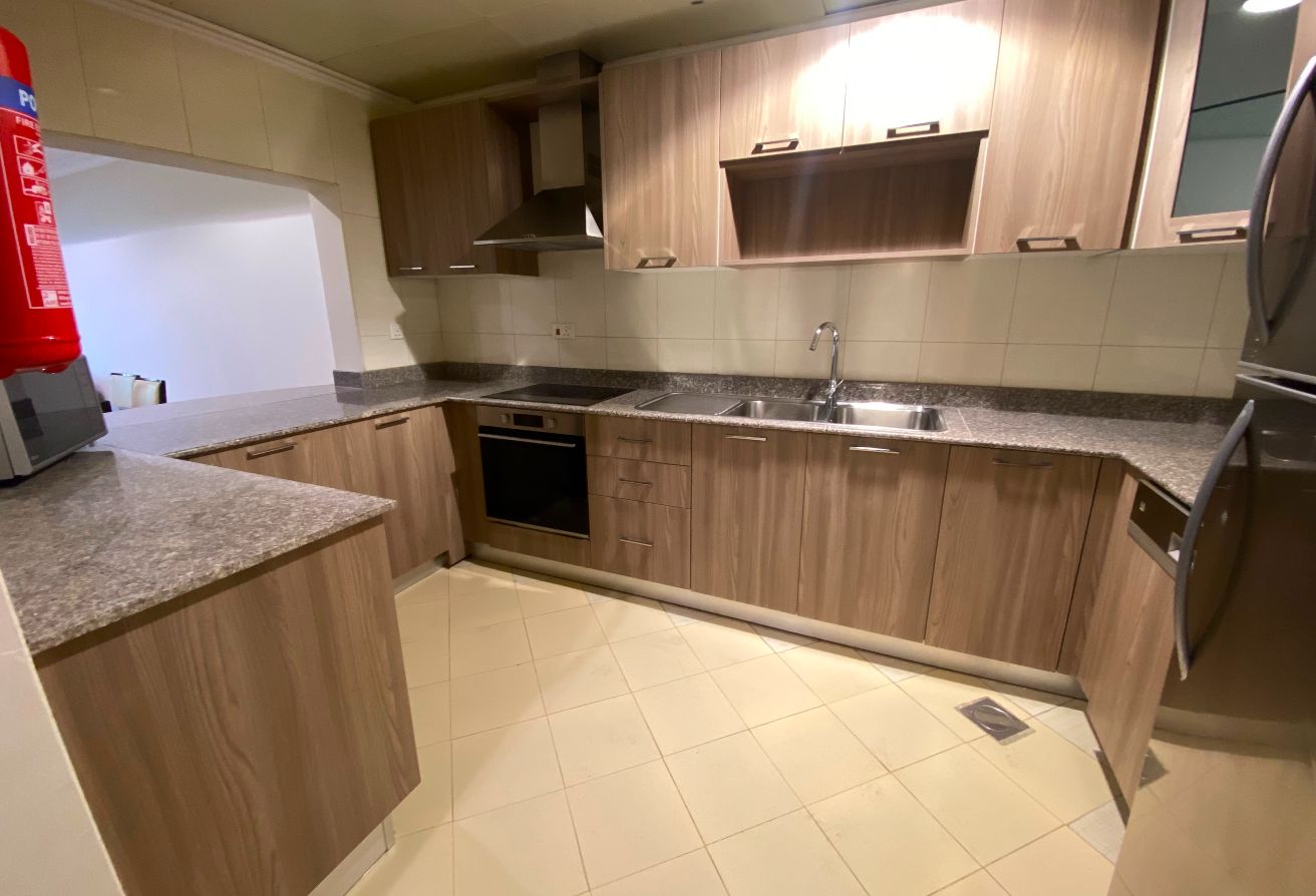 1 BHK + Office Furnished Apartment | Porto Arabia thumbnail 7