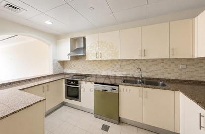 Apartment - 1 Bedroom - 2 Bathrooms for rent in West Porto Drive - Porto Arabia - The Pearl Island - Doha Apartment - 1 Bedroom - 2 Bathrooms for rent in West Porto Drive - Porto Arabia - The Pearl Island - Doha